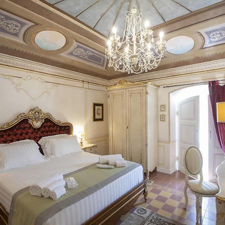 Les Suite Royales サッサリ エクステリア 写真