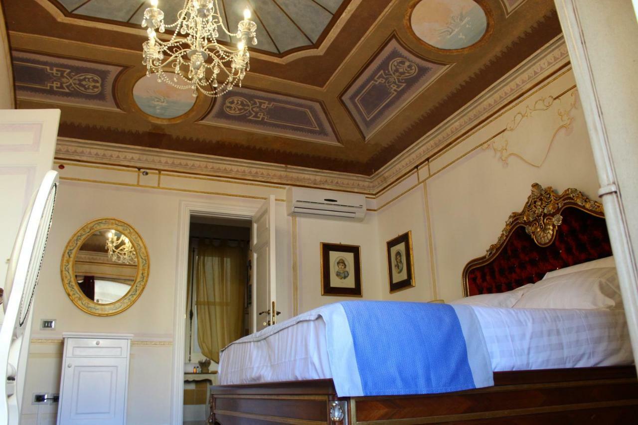 Les Suite Royales サッサリ エクステリア 写真