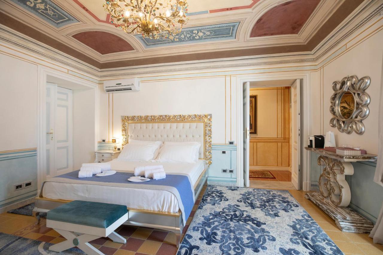 Les Suite Royales サッサリ エクステリア 写真
